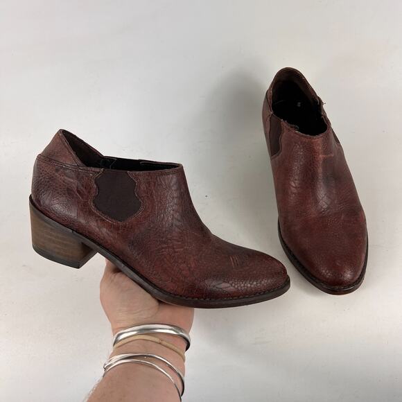 Anthropologie Wolverine Alice women's size 7.5 burgandy leather embossed booties - Picture 1 of 12